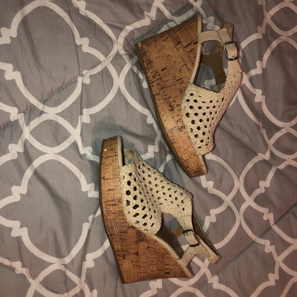 Women’s wedge heels